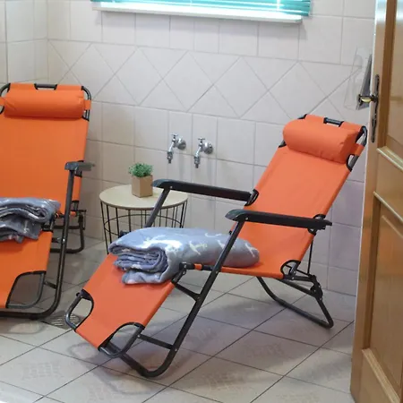 Privat bolig Haus Birkenallee Reckleben Gm 69705 *